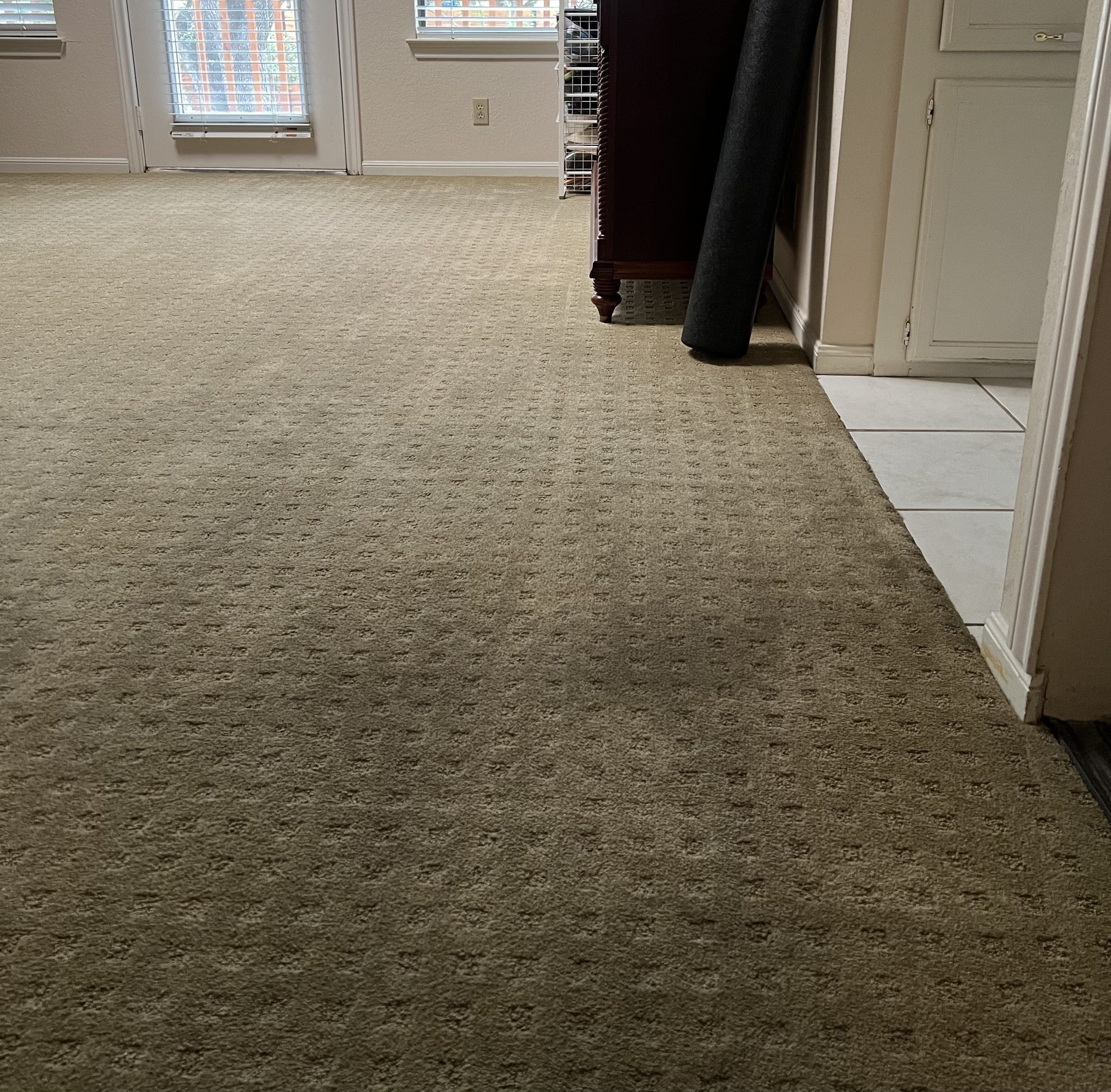 Austin Carpet Stretching Before and After - Santa Fe Floor Care